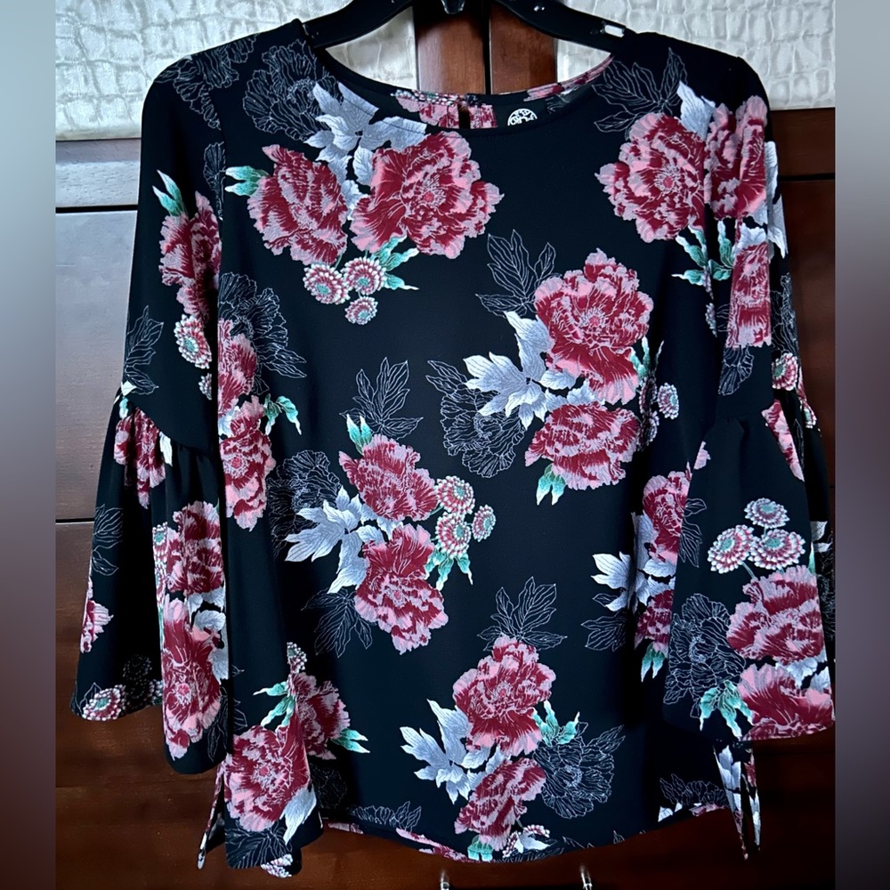 Womens blouse by bobeau